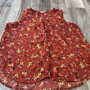Maurice’s sleeveless top